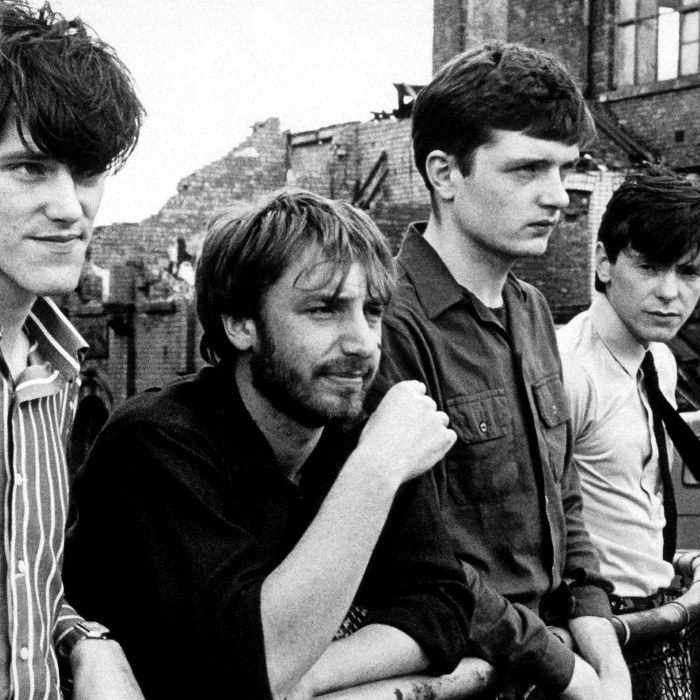 JOY DIVISION : L'ÉTERNEL HÉRITAGE DU POST-PUNK ANGLAIS