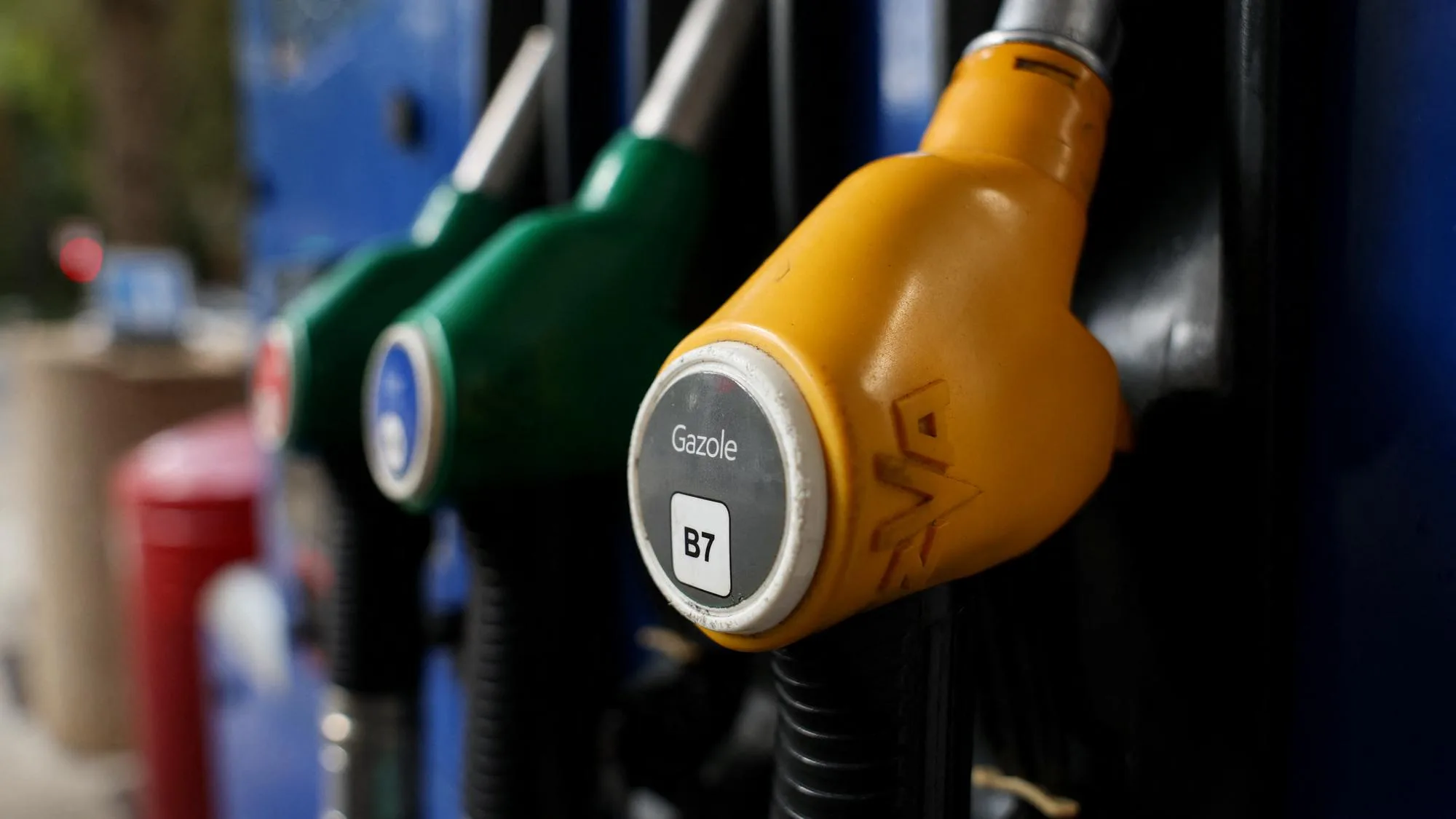 COMMENT LE GOUVERNEMENT VEUT FAIRE BAISSER LE PRIX DU GAZOLE DE 15 CENTIMES PAR LITRE