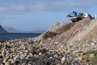 AFRIQUE DU SUD : LA CRISE DES DÉCHETS S’AGGRAVE DANS LES GRANDES VILLES