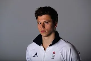 « JUSQU’À DIX FOIS DANS LA MÊME JOURNÉE » : CET ANCIEN ATHLÈTE OLYMPIQUE RACONTE SON ADDICTION AU PORNO