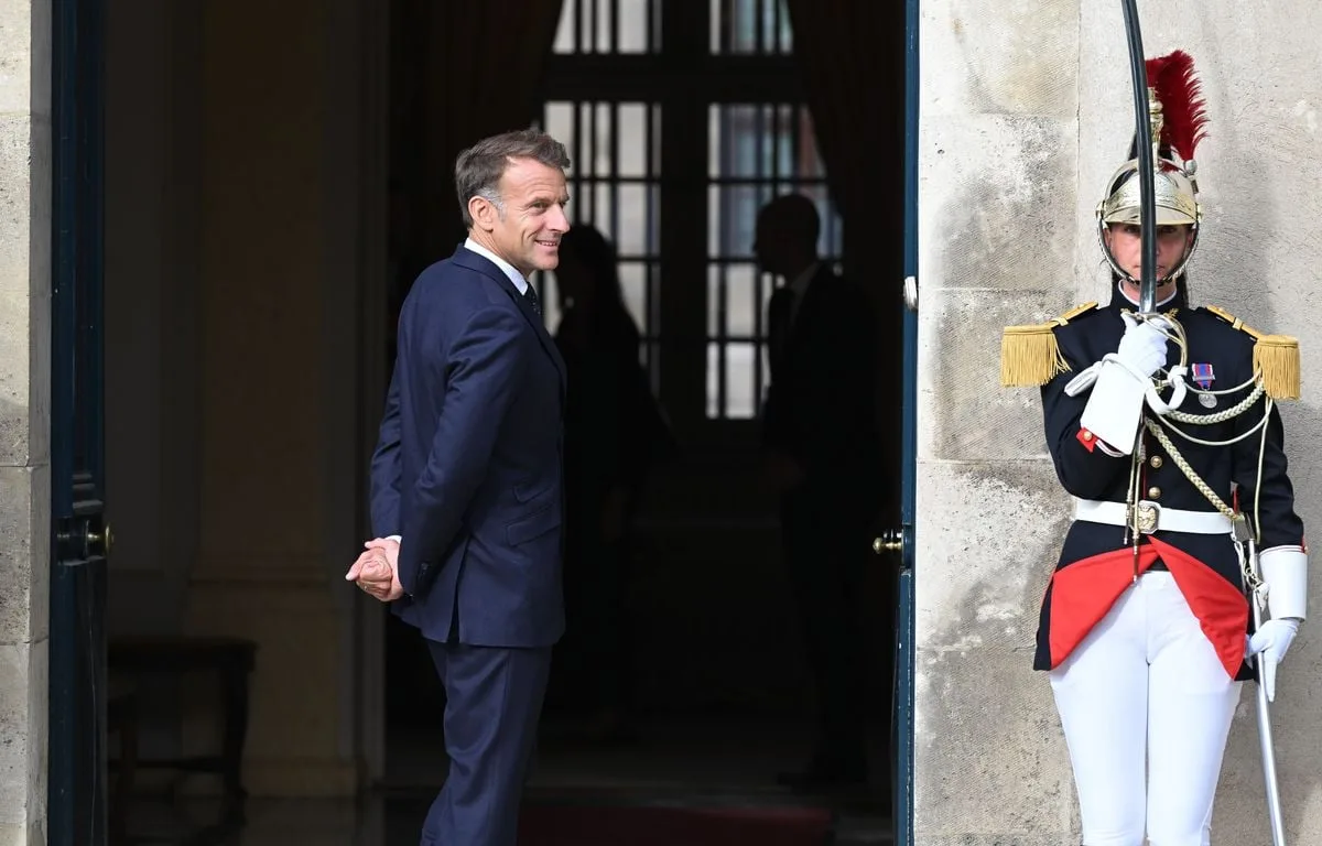MACRON INVITE TOUS LES CHEFS DE PARTI VENDREDI POUR FAIRE LE POINT SUR LES GUERRES AU MOYEN-ORIENT ET EN UKRAINE