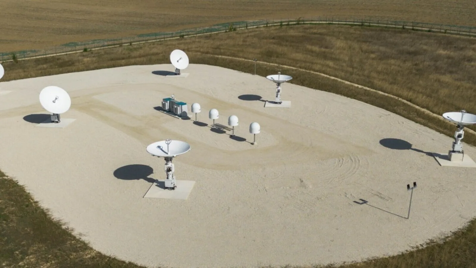 ORANGE INSTALLE EN FRANCE LA PREMIÈRE GATEWAY SATELLITE DE TELESAT LIGHTSPEED
