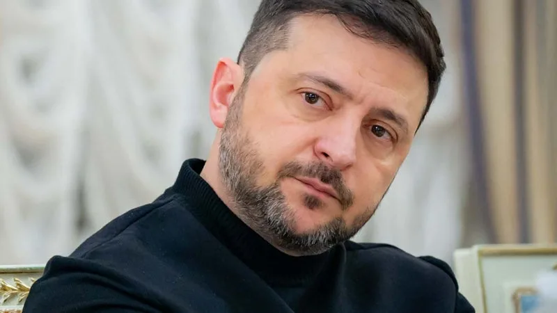 VOLODYMYR ZELENSKY AFFIRME QUE L’UKRAINE PRENDRA DES « MESURES DE DÉSESCALADE » SI LA RUSSIE FAIT DE MÊME