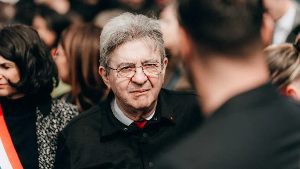 DU CANADA AU GROENLAND, JEAN-LUC MÉLENCHON DÉRAPE SUR LE VERGLAS INTERNATIONAL