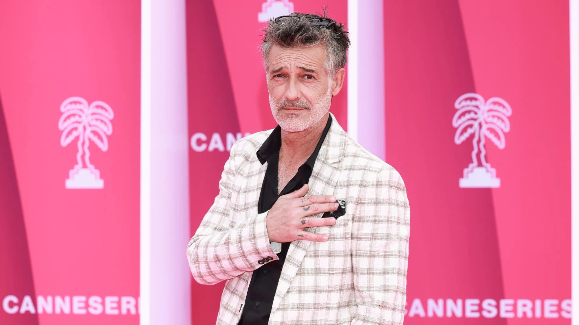 « ICI TOUT COMMENCE » : STÉPHANE BLANCAFORT QUITTE DÉFINITIVEMENT LE FEUILLETON DE TF1