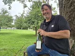 ENTRETIEN. « LE POIRÉ EST UN PRODUIT À PARTAGER » : CE PRODUCTEUR NORMAND EXPORTE SES BOUTEILLES JUSQU’AU JAPON