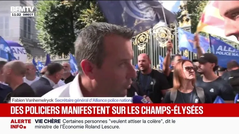 « MONTRER QUE LES POLICIERS SONT EN COLÈRE »: DES POLICIERS MANIFESTENT SUR LES CHAMPS-ÉLYSÉES À L’APPEL DU SYNDICAT ALLIANCE POLICE NATIONALE