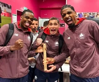 QU’EST-CE QUE LE BÂTON DE BOURBOTTE, CE TROPHÉE MÉCONNU QUE SE DISPUTENT LES CLUBS DE LIGUE 1 ?
