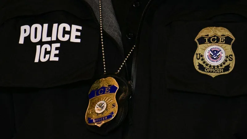 UN RESSORTISSANT VÉNÉZUÉLIEN GRIÈVEMENT BLESSÉ PAR BALLE PAR UN AGENT DE L’ICE AU TEXAS