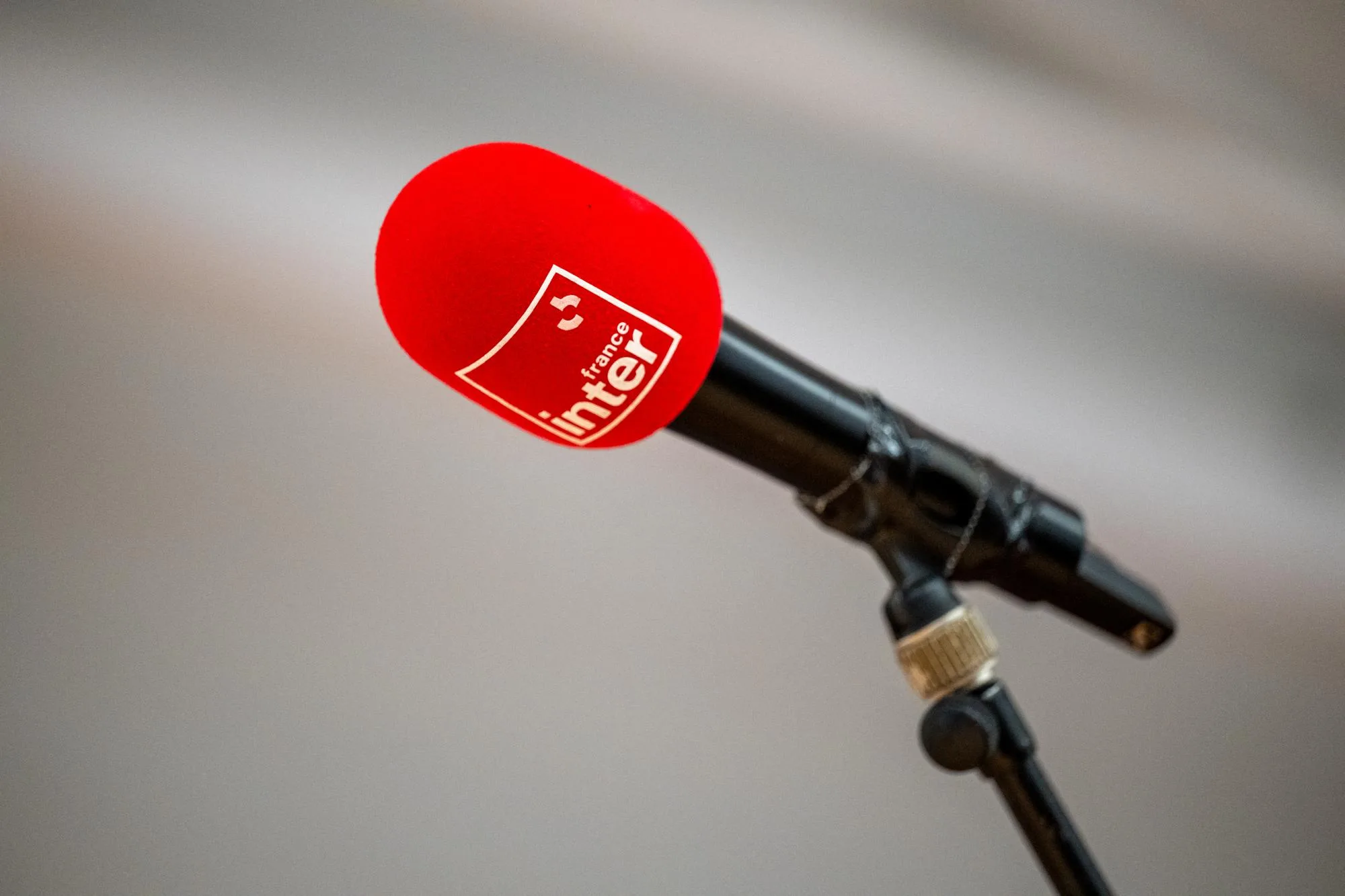 COMME PRÉVU, LA CHRONIQUE DE CHARLES SAPIN DE CE DIMANCHE MATIN N’A PAS ÉTÉ DIFFUSÉE SUR FRANCE INTER