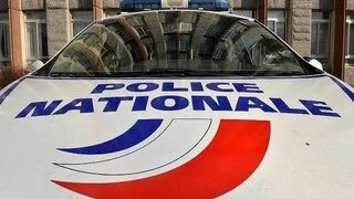 QUATRE PERSONNES ARRÊTÉES DANS UN APPARTEMENT APRÈS UNE RIXE DANS UN BAR DES HAUTS-DE-SEINE, UN PISTOLET RETROUVÉ