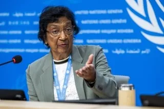 PORTRAIT. LE PRIX NOBEL CONSACRE NAVI PILLAY, UNE FIGURE EMBLÉMATIQUE DU DROIT INTERNATIONAL