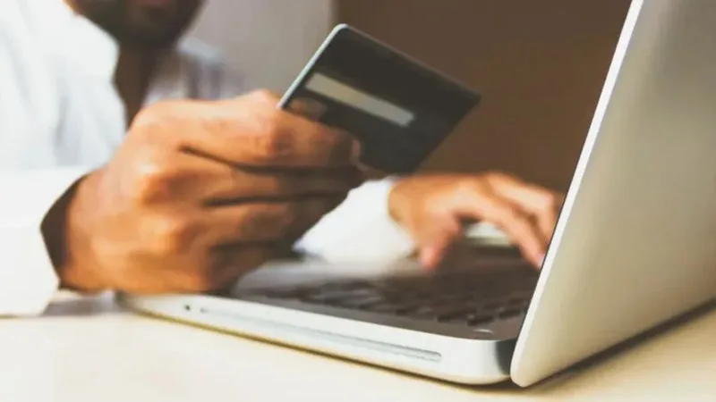VOUS AVEZ UN DÉCOUVERT INFÉRIEUR À 200 EUROS? VOTRE BANQUE VA DURCIR SES CONTRÔLES À PARTIR DU 20 NOVEMBRE