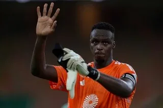 « PATRICK VIEIRA M’A APPELÉ » : ÉDOUARD MENDY EXPLIQUE LES RAISONS DE SA RETRAITE INTERNATIONALE AVEC LE SÉNÉGAL
