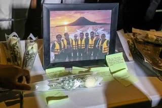 L’INDONÉSIE MET FIN AUX RECHERCHES DE HUIT PERSONNES, DONT CINQ JOURNALISTES, DISPARUES PRÈS D’UN VOLCAN