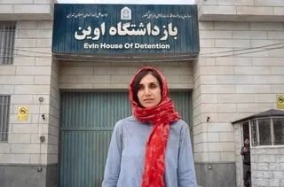 « PRISONNIÈRE 951 » SUR ARTE : UNE HISTOIRE VRAIE POIGNANTE SUR L’ENFER D’UNE OTAGE D’ÉTAT EN IRAN