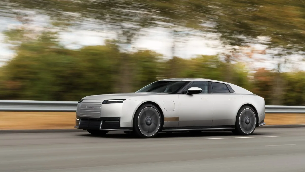 1 030 CH, ZÉRO BOUTON ET 166 100 € : JAGUAR DÉVOILE ENFIN SA RUPTURE ÉLECTRIQUE TYPE 01