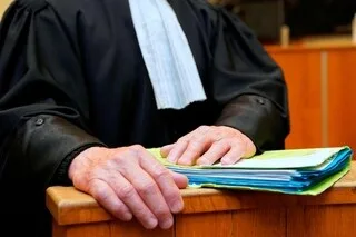 BLOCAGES DES LYCÉES. « FAUT ASSUMER MON GRAND ! » : AU MANS, DEUX JEUNES DE 18 ANS CONDAMNÉS À DES PEINES DE PRISON