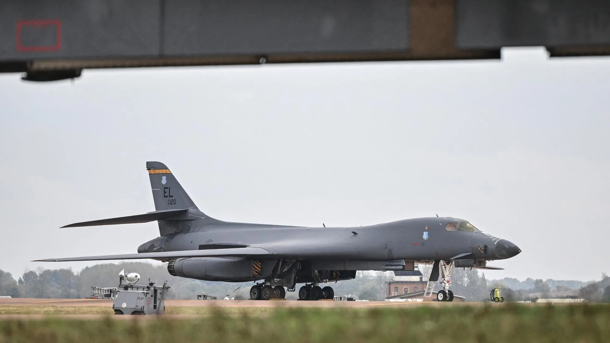 « PANIQUE AU PENTAGONE » : L’ARMÉE AMÉRICAINE RETIRE TOUS SES AVIONS D’UNE BASE BRITANNIQUE