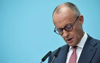 ÉLECTIONS RÉGIONALES EN ALLEMAGNE : MALGRÉ SA DÉFAITE, LE CHANCELIER FRIEDRICH MERZ PROMET QUE SON GOUVERNEMENT RESTERA