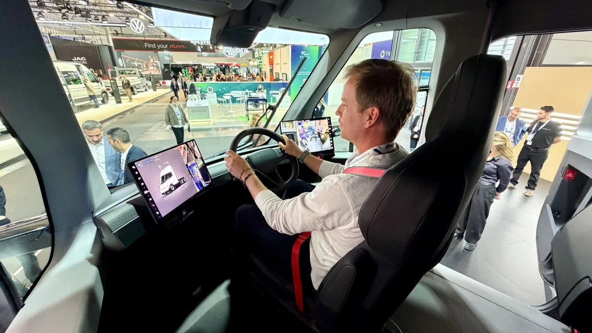 À BORD DU TESLA SEMI, SON RESPONSABLE NOUS EXPLIQUE COMMENT LE FSD VA DÉBARQUER