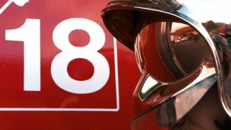 DEUX PERSONNES, DONT UN POMPIER, EN URGENCE ABSOLUE APRÈS UN INCENDIE DANS UN APPARTEMENT À STRASBOURG