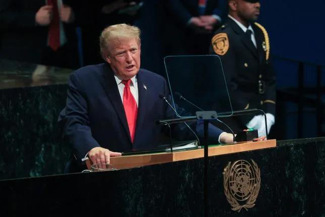 DEVANT LES NATIONS UNIES, TRUMP MENACE D’“ANÉANTIR” L’IRAN ET REJETTE LES APPELS À CONTRÔLER L’IA