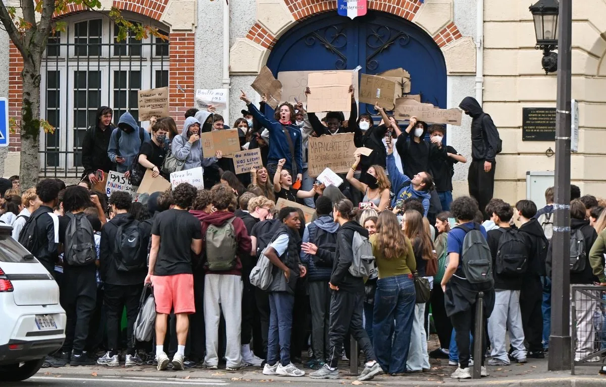 BLOCUS DES LYCÉES : LA FAMILLE DE L’ADOLESCENT ÉBORGNÉ À TOURS A PORTÉ PLAINTE