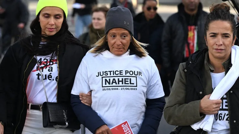 « MADAME MERZOUK N’A JAMAIS ÉTÉ INTERPELLÉE »: L’AVOCAT DE LA MÈRE DE NAHEL DÉMENT L’INFORMATION SELON LAQUELLE ELLE AURAIT ÉTÉ ARRÊTÉE EN MARGE DES MOBILISATIONS LYCÉENNES