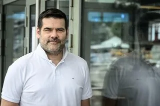 RENCONTRE. MATTHIEU LARTOT RACONTE SA VIE AVEC UNE JAMBE EN MOINS