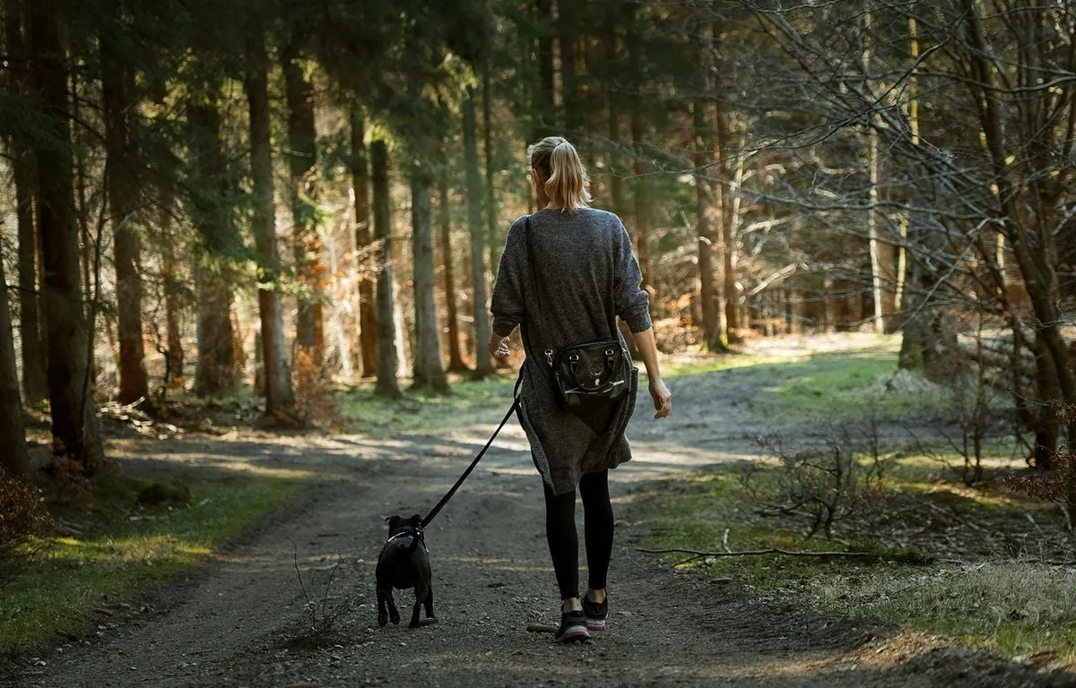 « C’EST BOUGER QUI EST BÉNÉFIQUE »… LA « MARCHE LYMPHATIQUE » EST-ELLE UNE INVENTION DES RÉSEAUX SOCIAUX ?