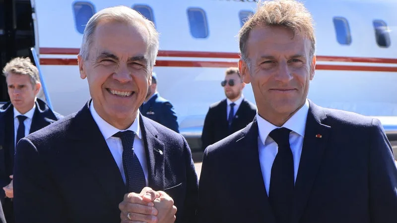 « NOTRE AMITIÉ EST UNE FORCE »: EMMANUEL MACRON A ACCEUILLI LE PREMIER MINISTRE CANADIEN MARK CARNEY À SAINT-PIERRE-ET-MIQUELON