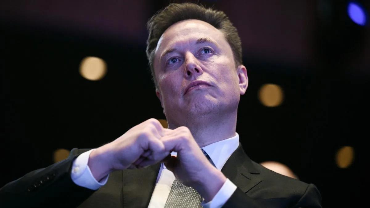 APRÈS MARINE TONDELIER, ELON MUSK S’EN PREND À SANDRINE ROUSSEAU, QU’IL TRAITE DE « TRAÎTRE À LA FRANCE »