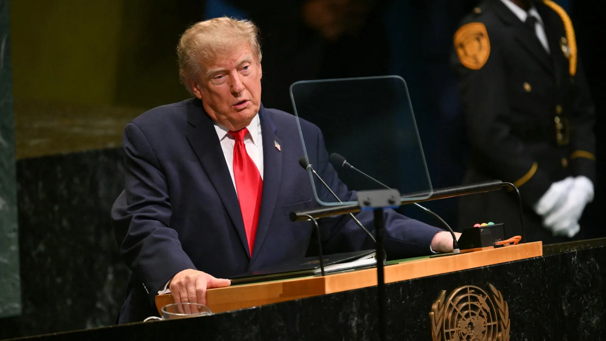 CE QUE L’ON SAIT DE L’ANNONCE DE TRUMP SUR LA CONSTRUCTION DE DEUX BASES MILITAIRES AU GROENLAND