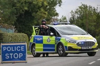 DES RESSORTISSANTS LETTONS ONT ÉTÉ ARRÊTÉS APRÈS S’ÊTRE INTRODUITS SUR UNE BASE MILITAIRE DE L’OTAN EN ANGLETERRE