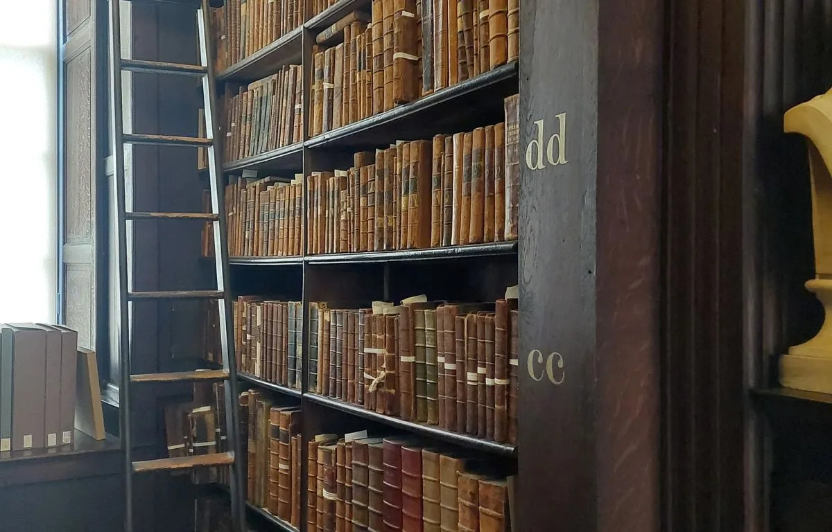 PAYS-BAS : UN EXTRAIT DE « L’ODYSSÉE » VIEUX DE 1.700 ANS DÉCOUVERT PAR UN CHERCHEUR DANS UNE BIBLIOTHÈQUE