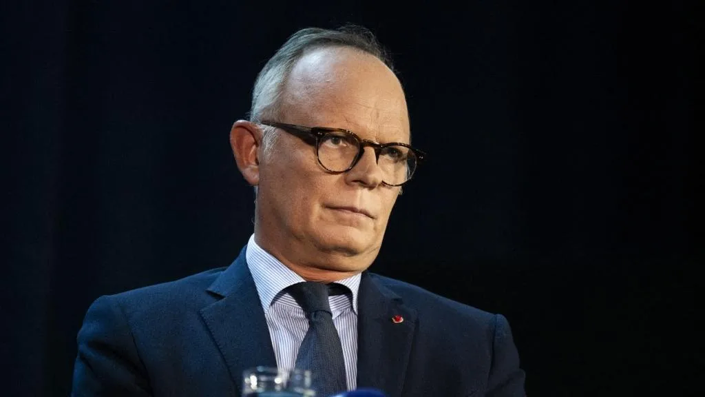 EDOUARD PHILIPPE ET « L’HEURE DE VÉRITÉ » SUR FRANCE 2 DÉPROGRAMMÉS À CAUSE DE MACRON