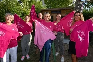 TÉMOIGNAGE. « SE SENTIR SOUTENUE PEUT TOUT CHANGER QUAND ON SE DÉCOURAGE » : VALÉRIE A LUTTÉ CONTRE UN CANCER DU SEIN