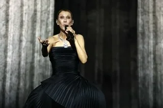 ALORS QUE CÉLINE DION S’APPRÊTE À DONNER TROIS CONCERTS EN QUATRE JOURS À PARIS, PEUT-ELLE TENIR DANS LA DURÉE ?