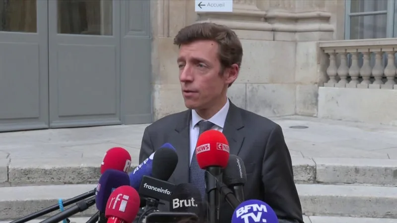 COLÈRE LYCÉENNE: LE MINISTRE DE L’ÉDUCATION NATIONALE RELÈVE « 735 ÉTABLISSEMENTS PERTURBÉS » ET « MOINS DE VIOLENCES » CE VENDREDI