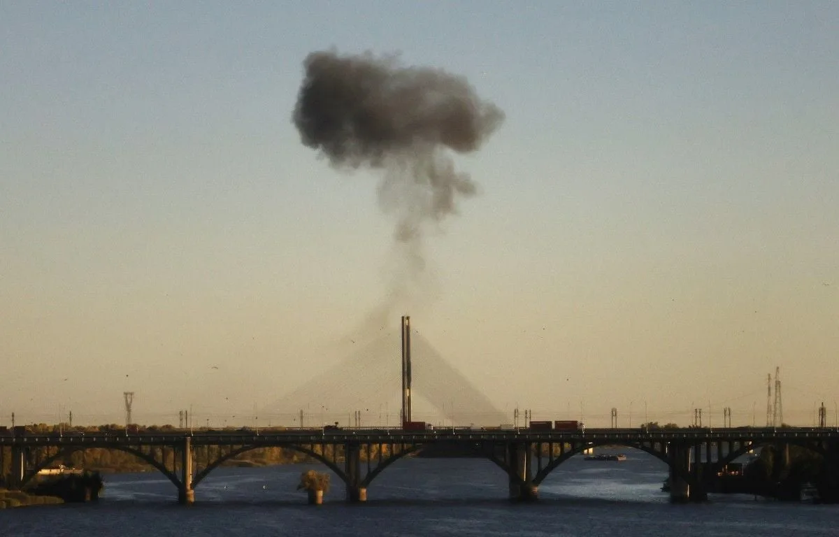 UKRAINE : UN NOUVEAU GRAND PONT DE KIEV TOUCHÉ PAR UNE FRAPPE RUSSE