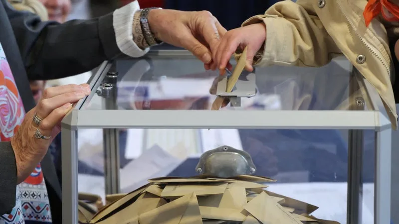 LES ÉLECTIONS MUNICIPALES À ÉVREUX ANNULÉES PAR LA JUSTICE APRÈS LA DISPARITION TEMPORAIRE DE BULLETINS DE VOTE LORS DU DÉPOUILLEMENT