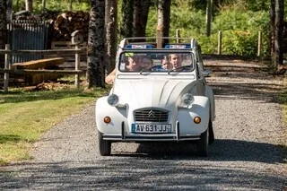 LA QUESTION DU JOUR. RETOUR DE LA 2 CV : TROUVEZ-VOUS QUE LES VOITURES D’AUJOURD’HUI SONT TROP IMPOSANTES ?