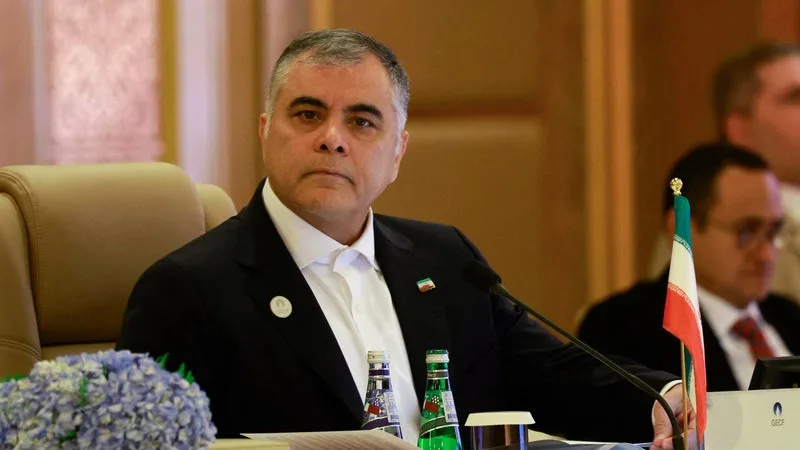 « POUR DES RAISONS PERSONNELLES »: LE MINISTRE IRANIEN DU PÉTROLE DÉMISSIONNE, ALORS QUE LE BLOCUS AMÉRICAIN ENTRAVE LES EXPORTATIONS D’HYDROCARBURES DE TÉHÉRAN