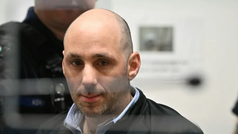 AFFAIRE JUBILLAR: LORS DE LA RECONSTITUTION, CÉDRIC JUBILLAR REJOUE LE MEURTRE DE SON ÉPOUSE DELPHINE AUSSAGUEL SOUS LE REGARD D’UN MÉDECIN LÉGISTE