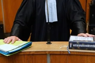 ESSONNE : PRISON FERME POUR UN CAMBRIOLAGE RATÉ À LA VOITURE BÉLIER, L’UN DES VOLEURS PORTAIT UN BRACELET ÉLECTRONIQUE