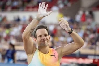 ATHLÉTISME. RENAUD LAVILLENIE MANQUE SA TENTATIVE DE RECORD DU MONDE DES PLUS DE 40 ANS
