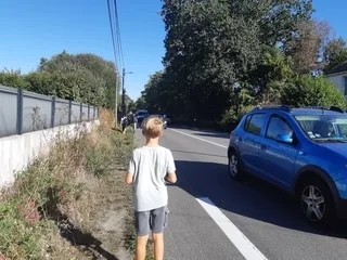 « DES ENFANTS DOIVENT MARCHER LE LONG DE LA ROUTE » : CES HABITANTS DU MORBIHAN ALERTENT SUR LA DANGEROSITÉ DE LA RD22