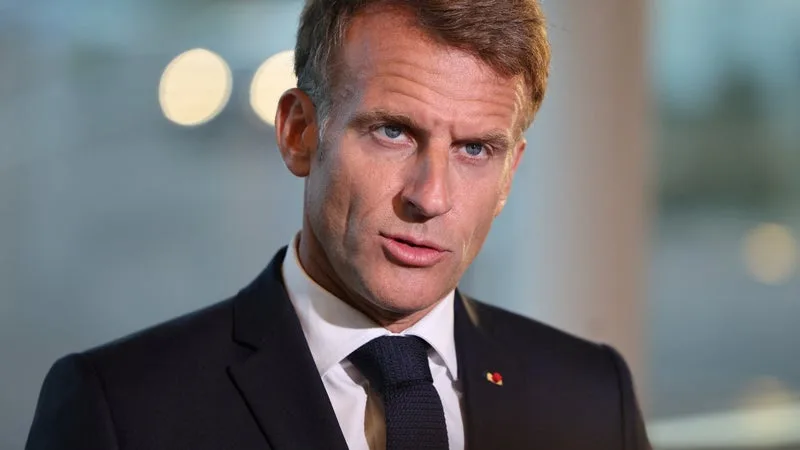 DIRECT. EMMANUEL MACRON TERMINE SON VOYAGE À SAINT-PIERRE-ET-MIQUELON, SÉBASTIEN LECORNU PRÉSIDE DEUX RÉUNIONS FACE À LA HAUSSE DES PRIX DU CARBURANT