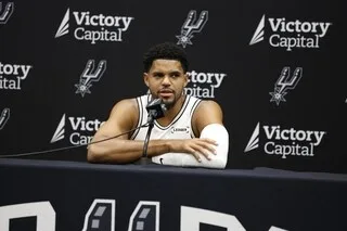 BASKET. COUP DUR POUR LES SPURS ET VICTOR WEMBANYAMA : DÉJÀ BLESSÉ, TOBIAS HARRIS INCERTAIN POUR LA REPRISE DE LA NBA